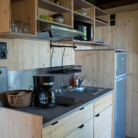 Bucolique Avec Wifi, Animaux Admis, Parking - Fr-1-653-287