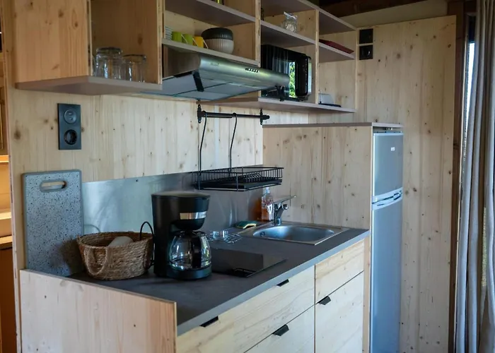 Bucolique Avec Wifi, Animaux Admis, Parking - Fr-1-653-287